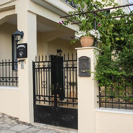 דלפי Elia Apartments Chrisso מראה חיצוני תמונה
